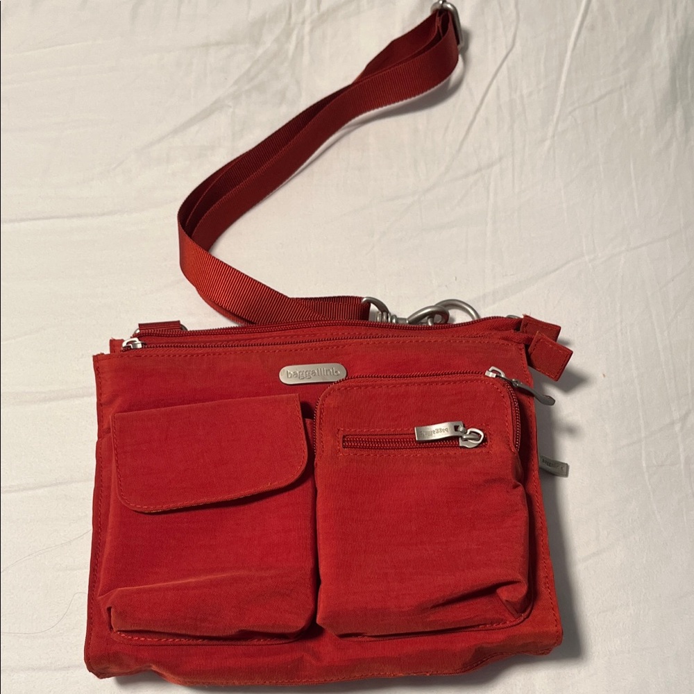 Baggallini. Beautiful condition.